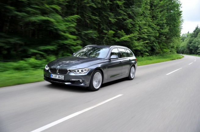 2013-bmw-3-series-touring-119