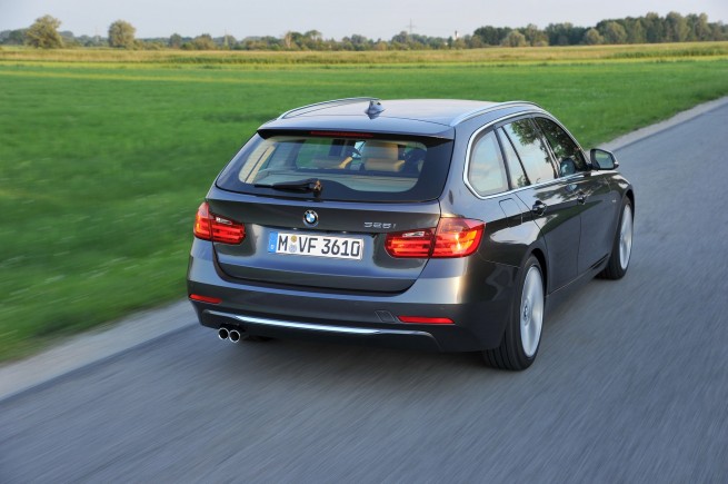 2013-bmw-3-series-touring-124