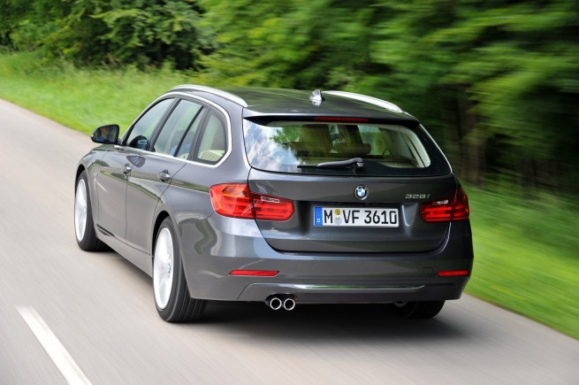 2013-bmw-3-series-touring-127