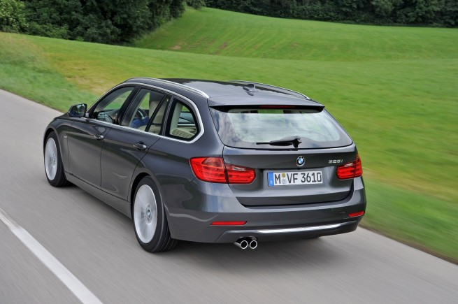 2013-bmw-3-series-touring-131