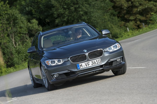 2013-bmw-3-series-touring-138