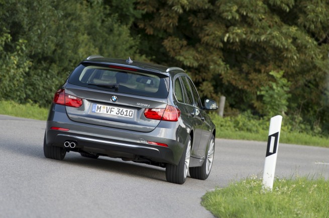 2013-bmw-3-series-touring-150