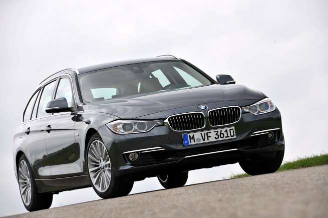 2013-bmw-3-series-touring-155