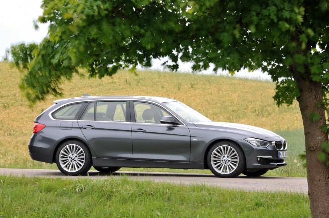 2013-bmw-3-series-touring-166
