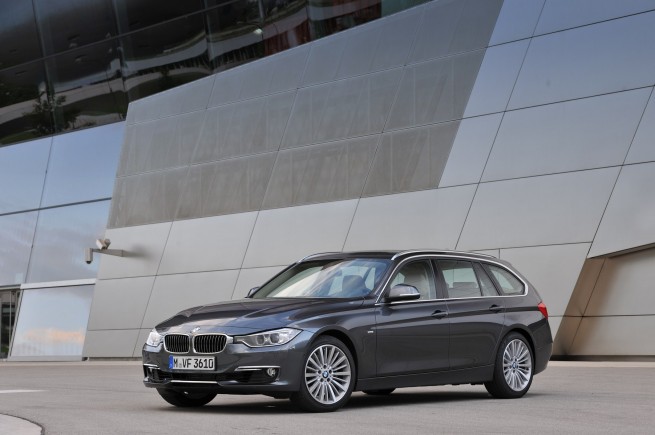 2013-bmw-3-series-touring-174