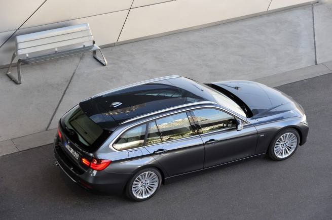 2013-bmw-3-series-touring-179