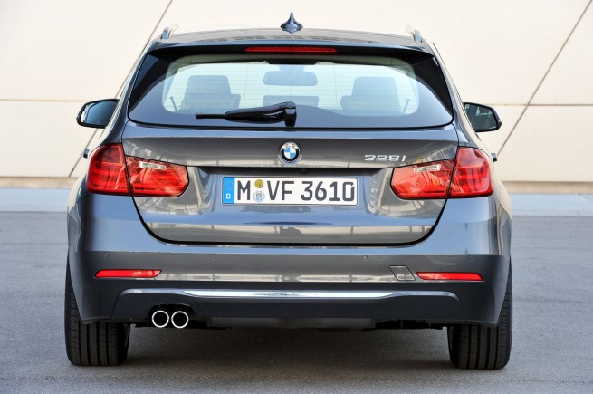 2013-bmw-3-series-touring-187