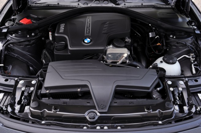 2013-bmw-3-series-touring-20