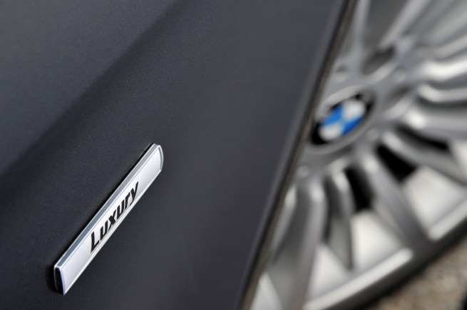 2013-bmw-3-series-touring-204