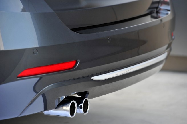2013-bmw-3-series-touring-209