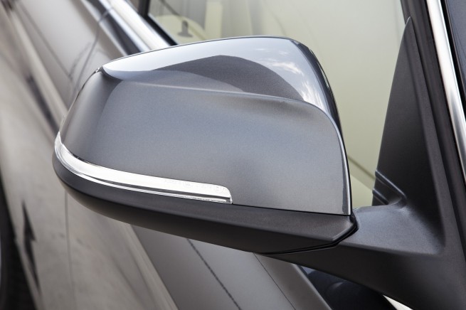 2013-bmw-3-series-touring-214