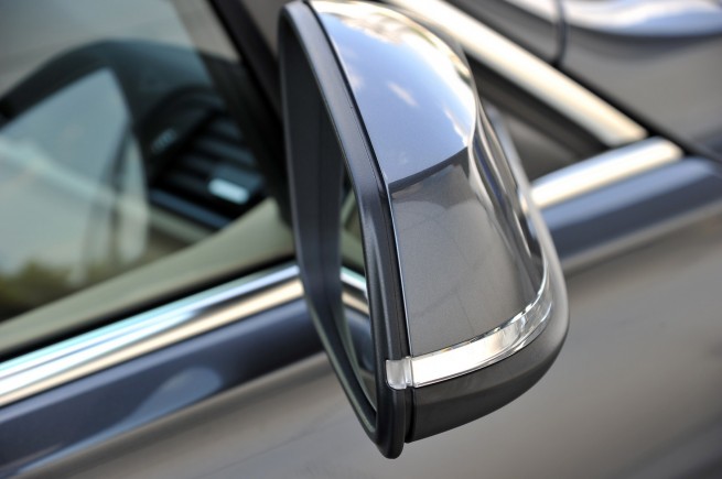 2013-bmw-3-series-touring-215