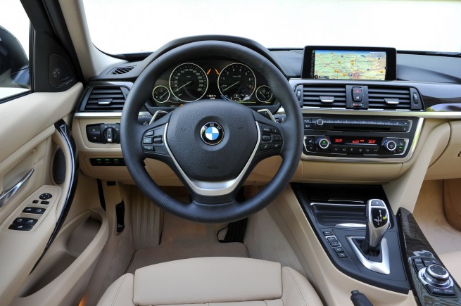 2013-bmw-3-series-touring-227