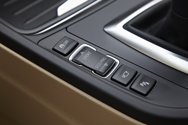 2013-bmw-3-series-touring-231