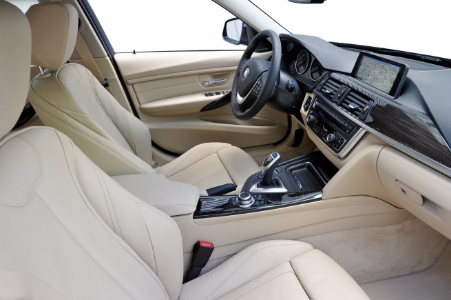 2013-bmw-3-series-touring-233