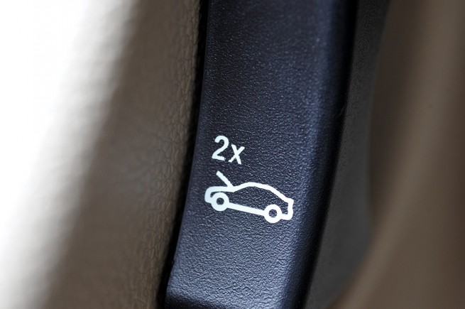 2013-bmw-3-series-touring-237