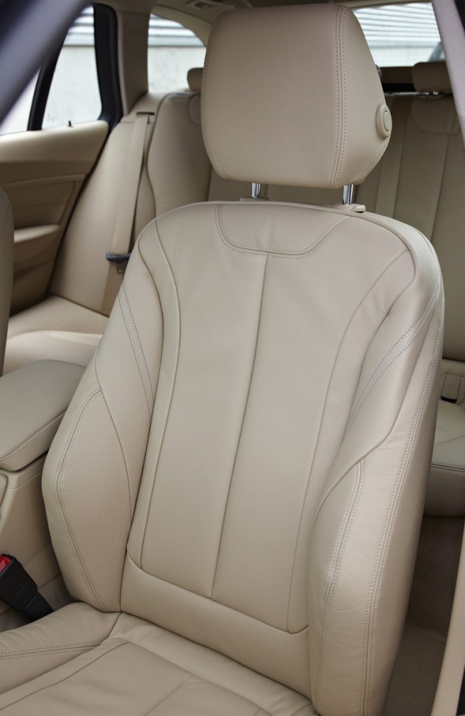 2013-bmw-3-series-touring-240