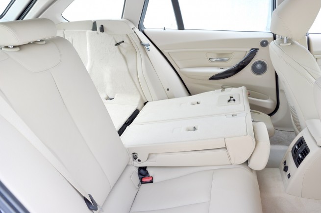 2013-bmw-3-series-touring-245