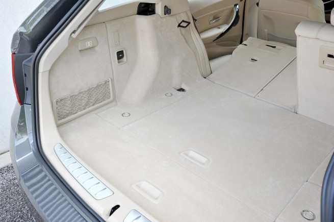 2013-bmw-3-series-touring-252