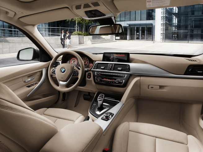 2013-bmw-3-series-touring-29