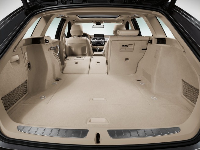2013-bmw-3-series-touring-34