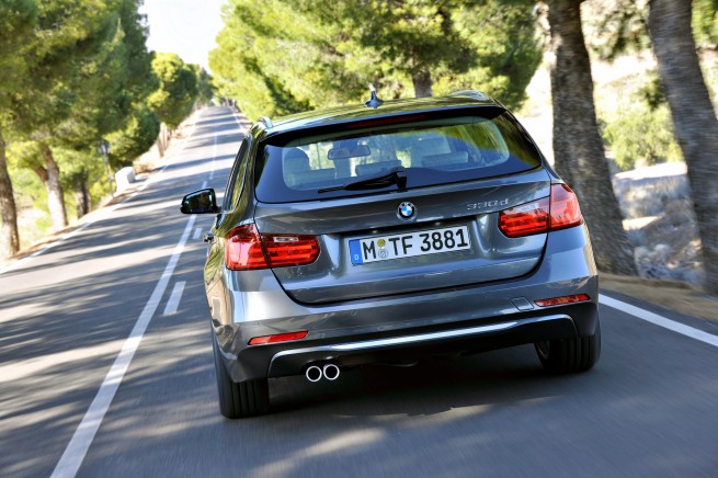 2013-bmw-3-series-touring-40