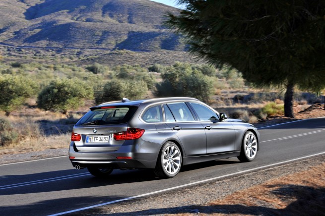 2013-bmw-3-series-touring-44