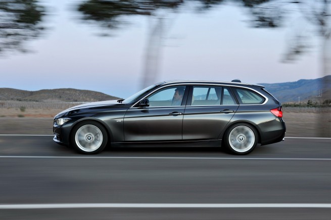2013-bmw-3-series-touring-48