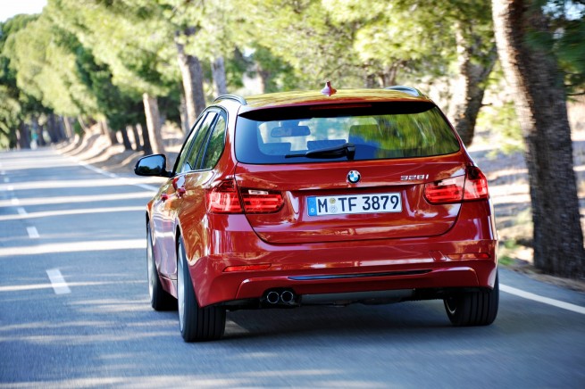 2013-bmw-3-series-touring-60