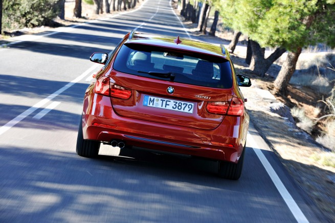 2013-bmw-3-series-touring-61