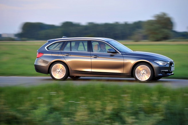 2013-bmw-3-series-touring-81
