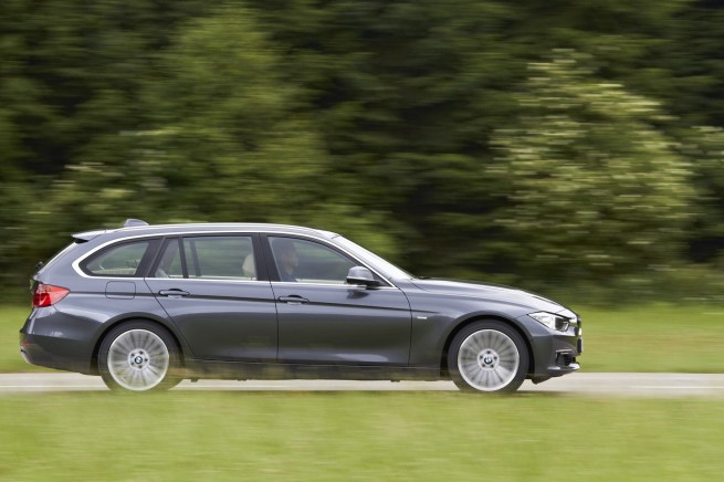 2013-bmw-3-series-touring-83