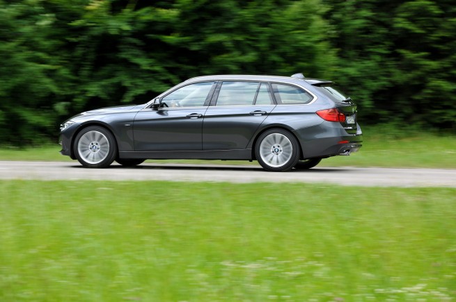 2013-bmw-3-series-touring-87