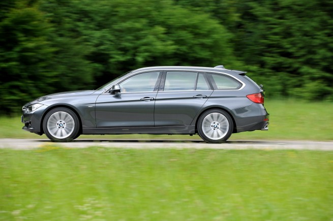 2013-bmw-3-series-touring-88
