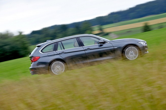 2013-bmw-3-series-touring-90