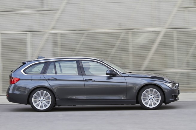 2013-bmw-3-series-touring-91