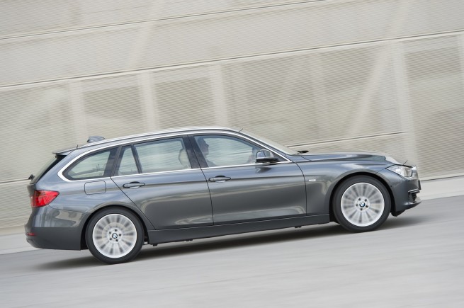 2013-bmw-3-series-touring-96