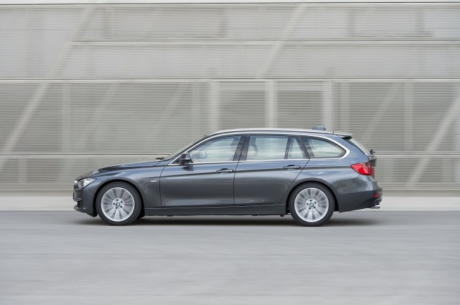 2013-bmw-3-series-touring-97