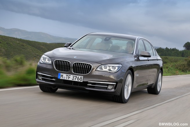 2013-bmw-7-series-10