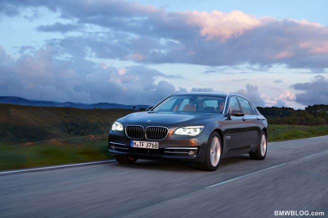 2013-bmw-7-series-13