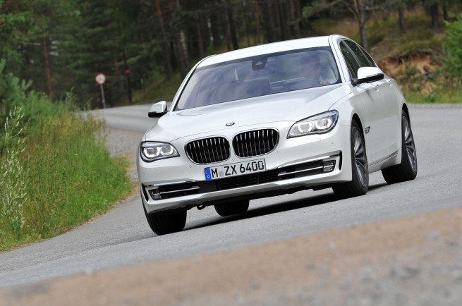 2013-bmw-7-series-15