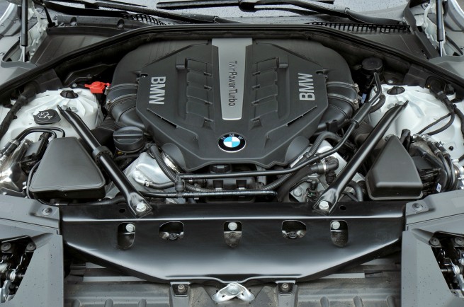 2013-bmw-7-series-19