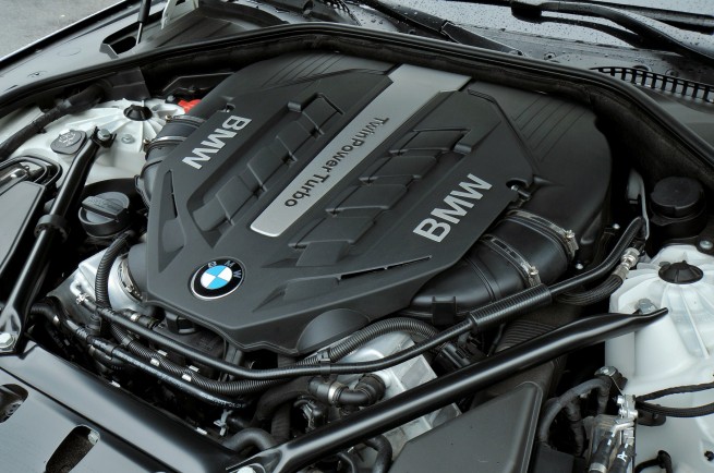 2013-bmw-7-series-20
