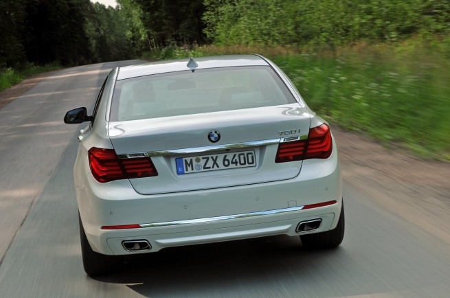 2013-bmw-7-series-30