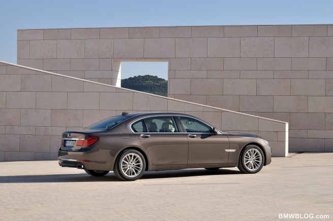 2013-bmw-7-series-46