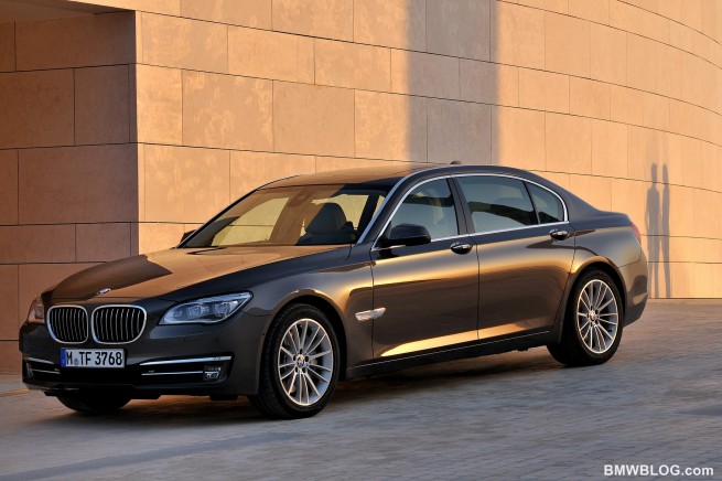 2013-bmw-7-series-49
