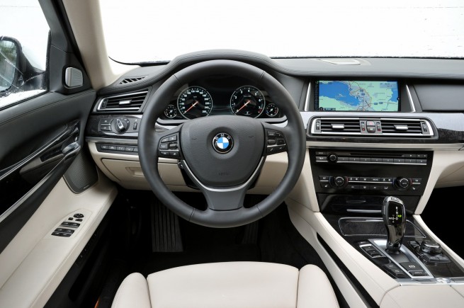 2013-bmw-7-series-51