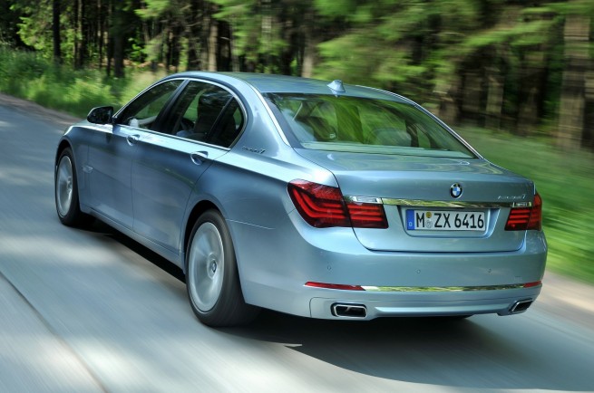 2013-bmw-7-series-hybrid-02