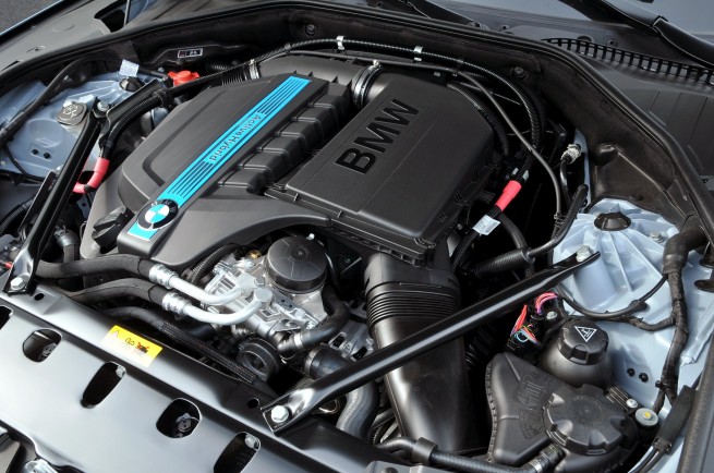 2013-bmw-7-series-hybrid-22