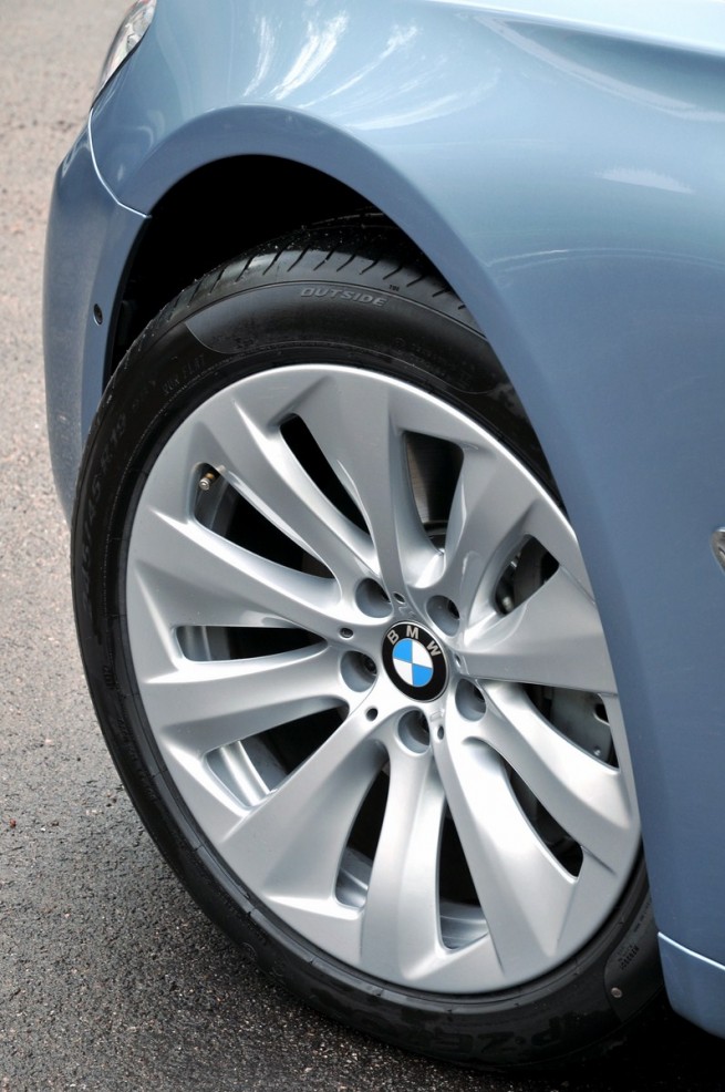 2013-bmw-7-series-hybrid-30